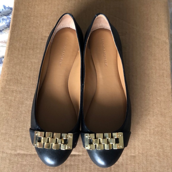 Banana Republic Shoes - Banana Republic black leather buckle ballet flats